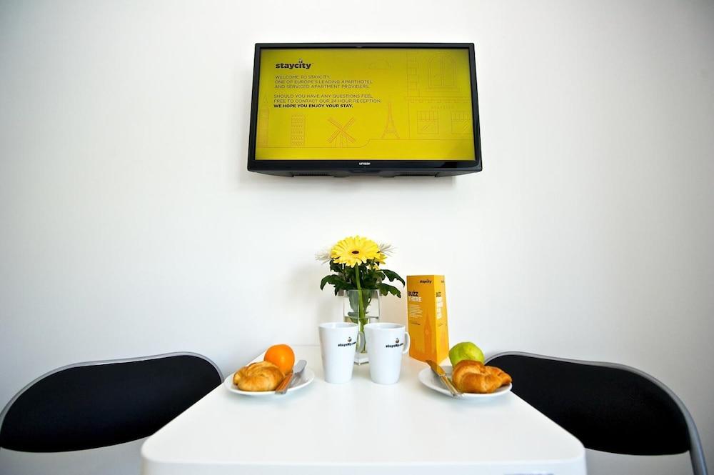 Staycity Greenwich High Road Aparthotel Londra