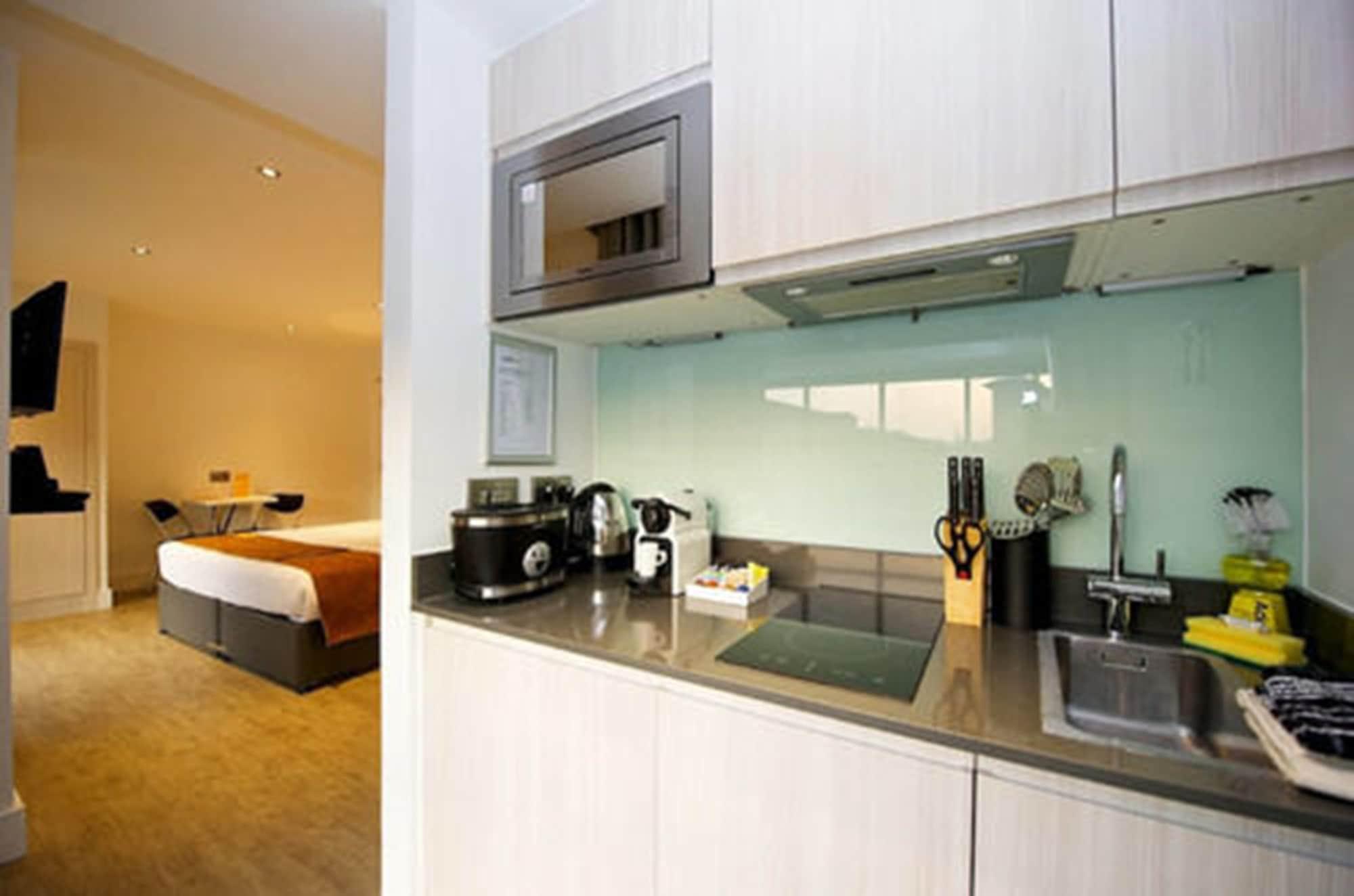 Staycity Greenwich High Road Apart-hotel 3*