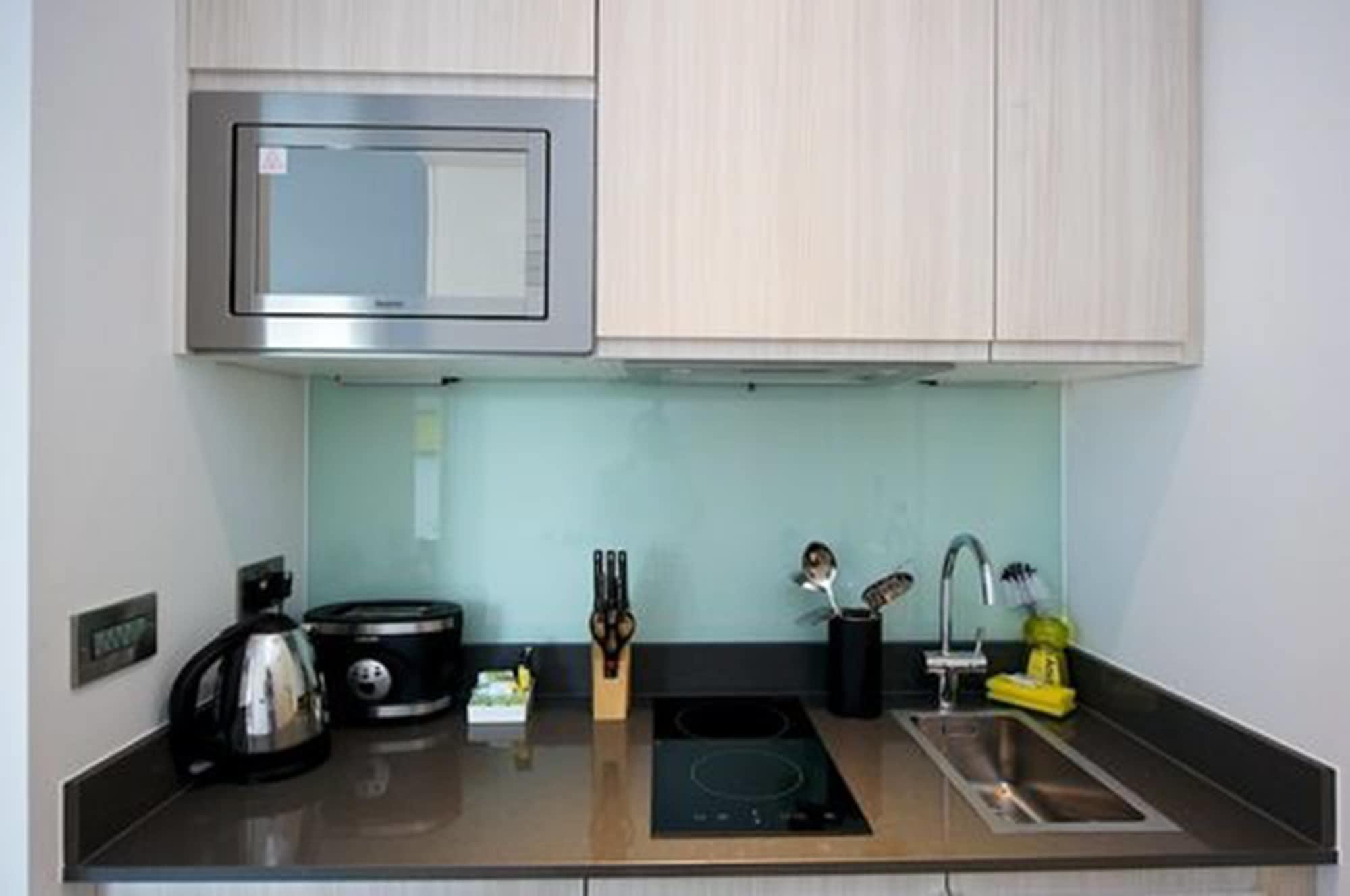 Staycity Greenwich High Road Apart-hotel 3*